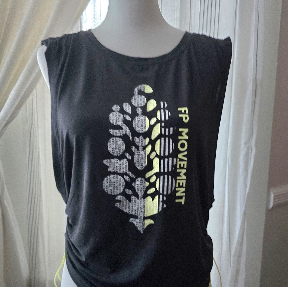 NWOT FP Movement Tempo Sport Mode Logo Muscle Tee - Picture 4 of 7